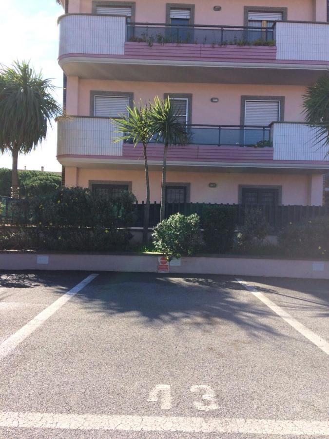 Appartamento Victoria Con Parcheggio Privato Civitavecchia Exterior foto